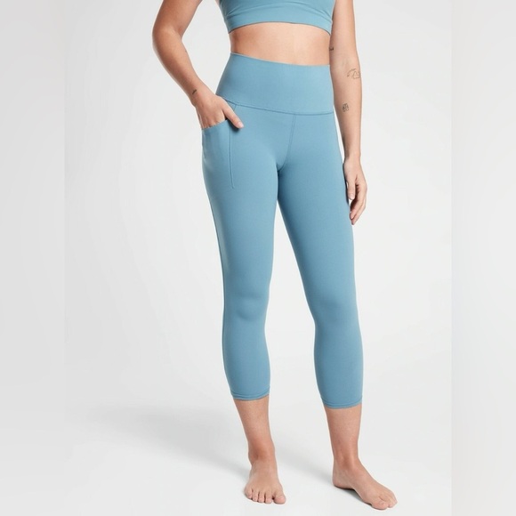 Athleta Pants - Athleta Salutation Stash Pocket II Capri Riviera Blue Women’s Size Small